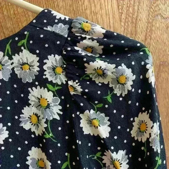 Zara Floral Daisy Print Top Womens Size X-Small Cropped Long sleeve Scoop Neck - Picture 6 of 8